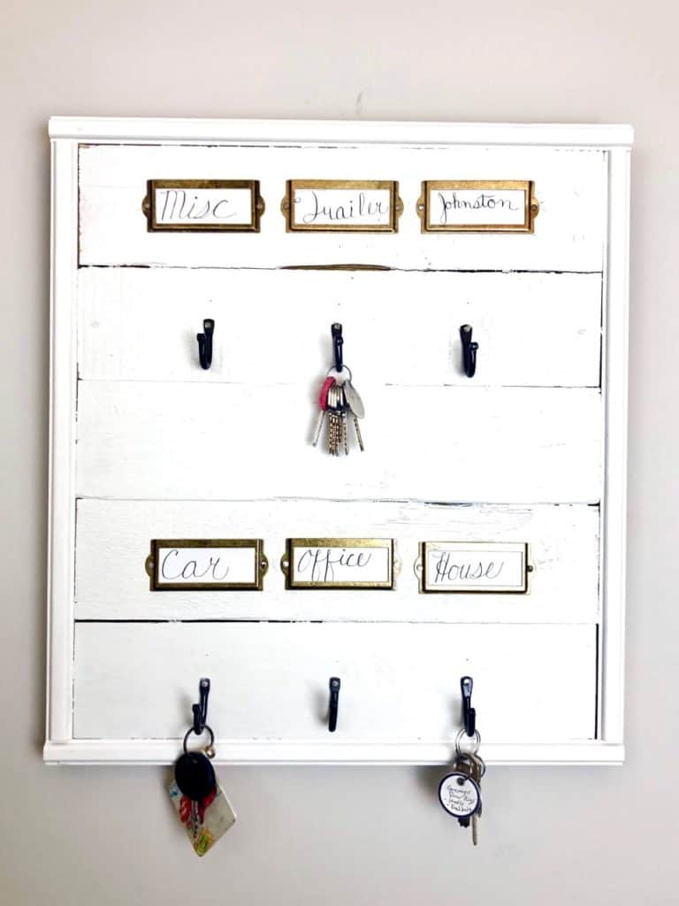 DIY white shiplap wall hanging key holder