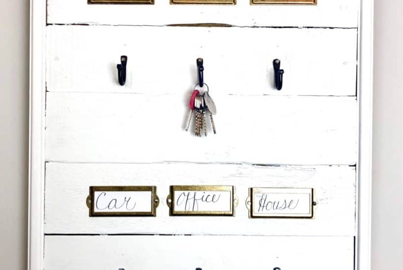 DIY white shiplap wall hanging key holder