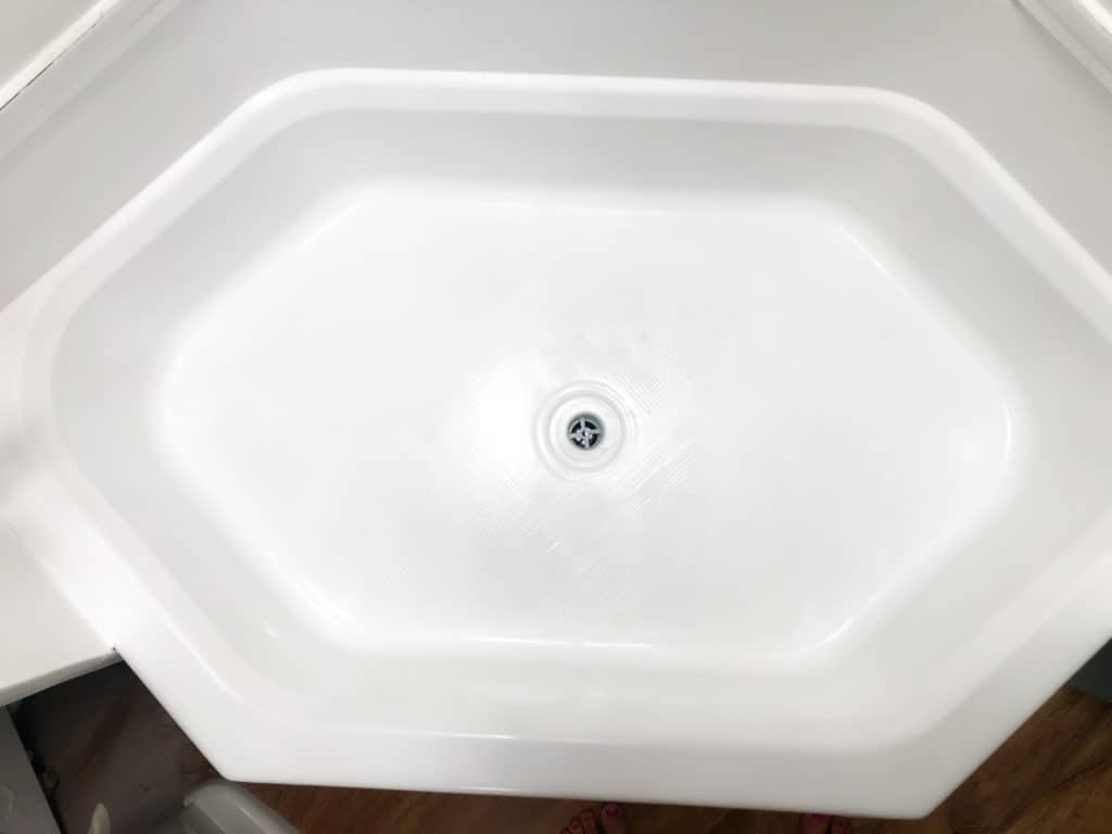 Easiest tub makeover