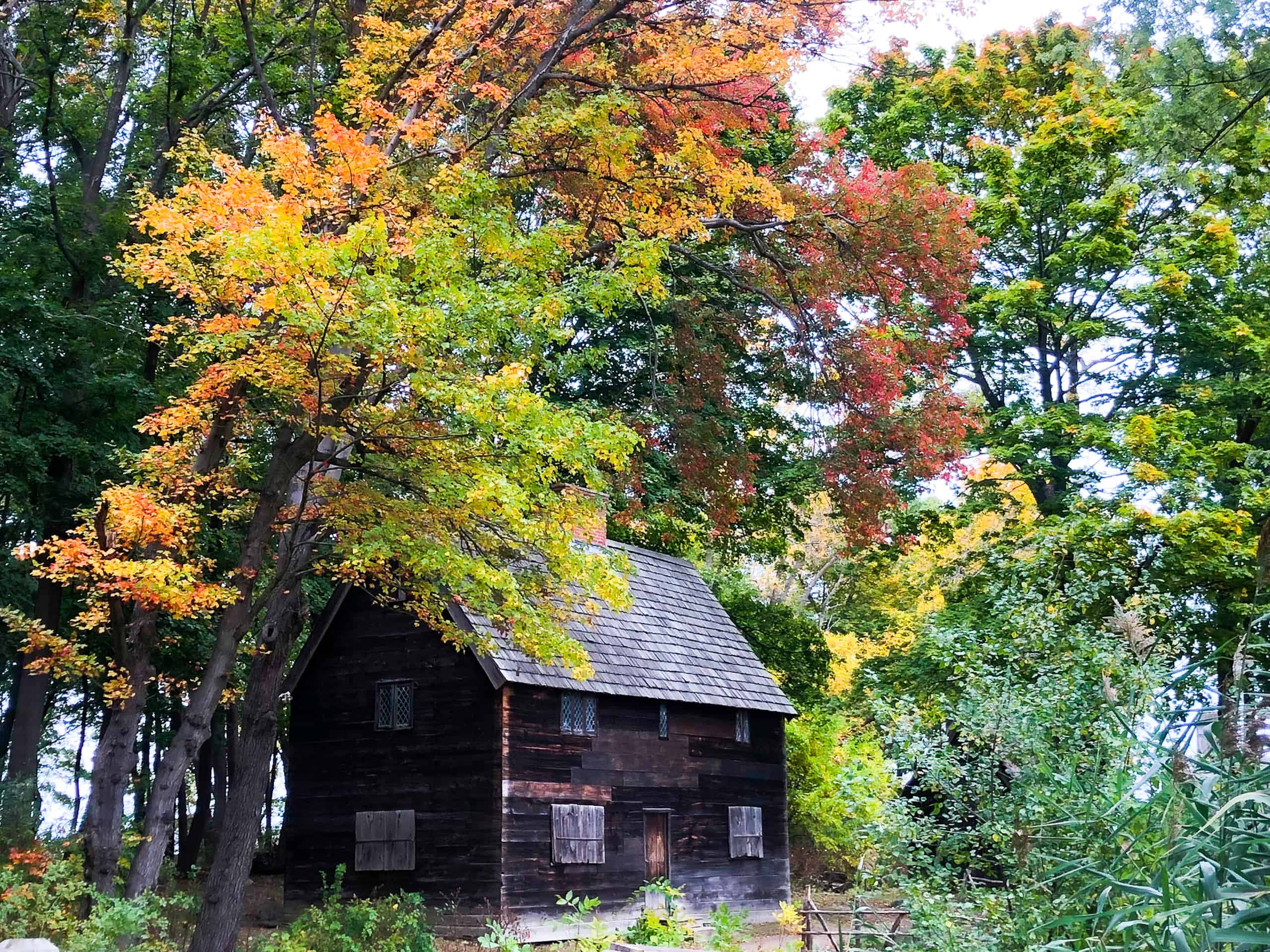 tour-of-the-hocus-pocus-filming-sites-fearless-diy