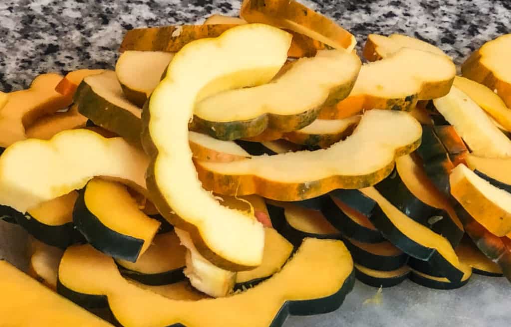 scalloped acorn squash